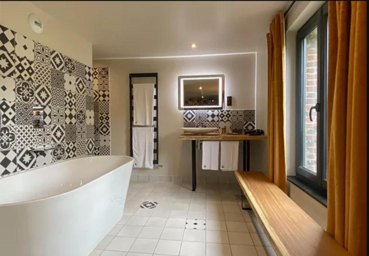 Le Moulin Fouret Hotel Saint-Aubin-le-Vertueux Kültér fotó